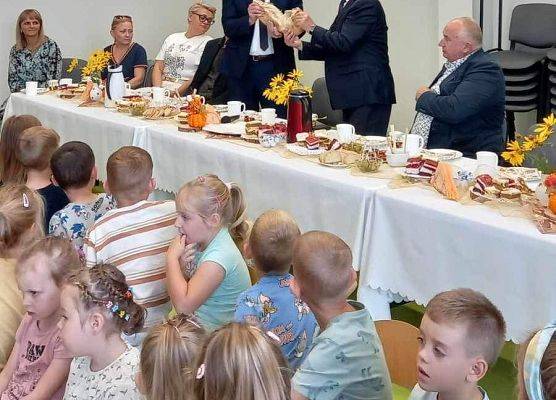 Zaproszeni goście.