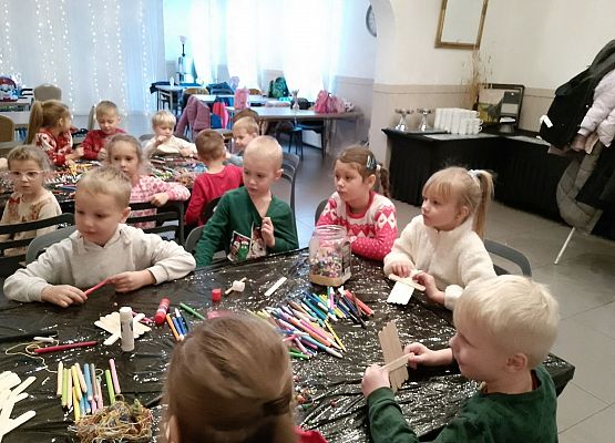 Grafika 4: Wyjazd do Runowa Grupa Jeżyki i Biedronki