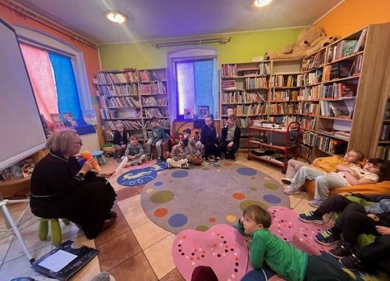 Grafika 4: Dzień Ziemi.
