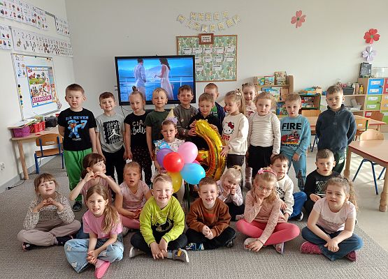 Grafika 3: Urodzinki Ady z grupy Jeżyki